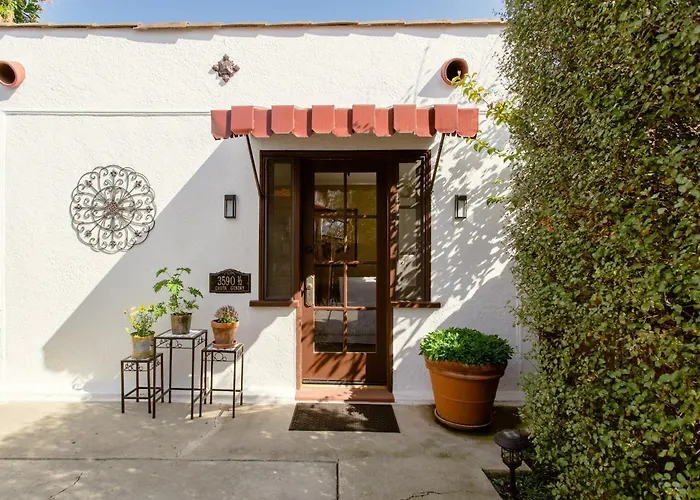 Casita Charm, Cozy Character